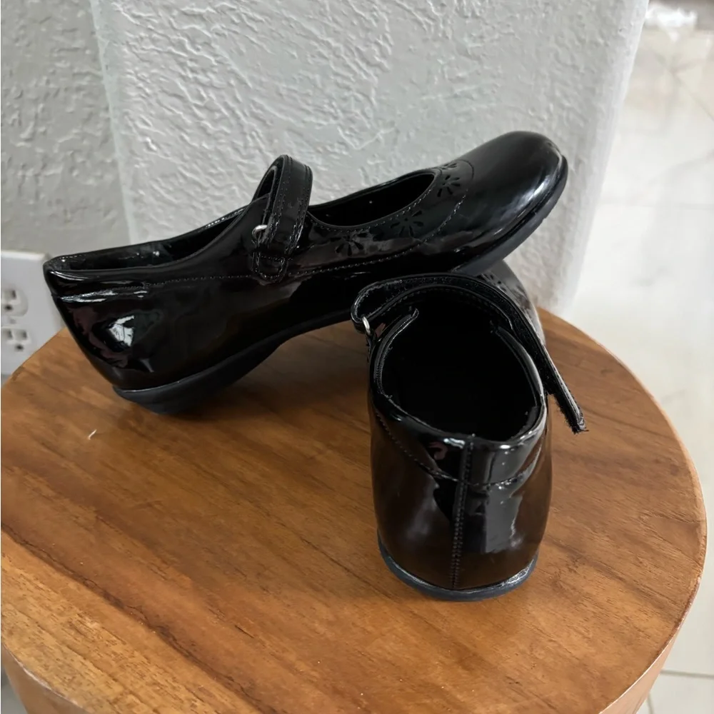 The Children's Place Glossy Black Dress Shoes